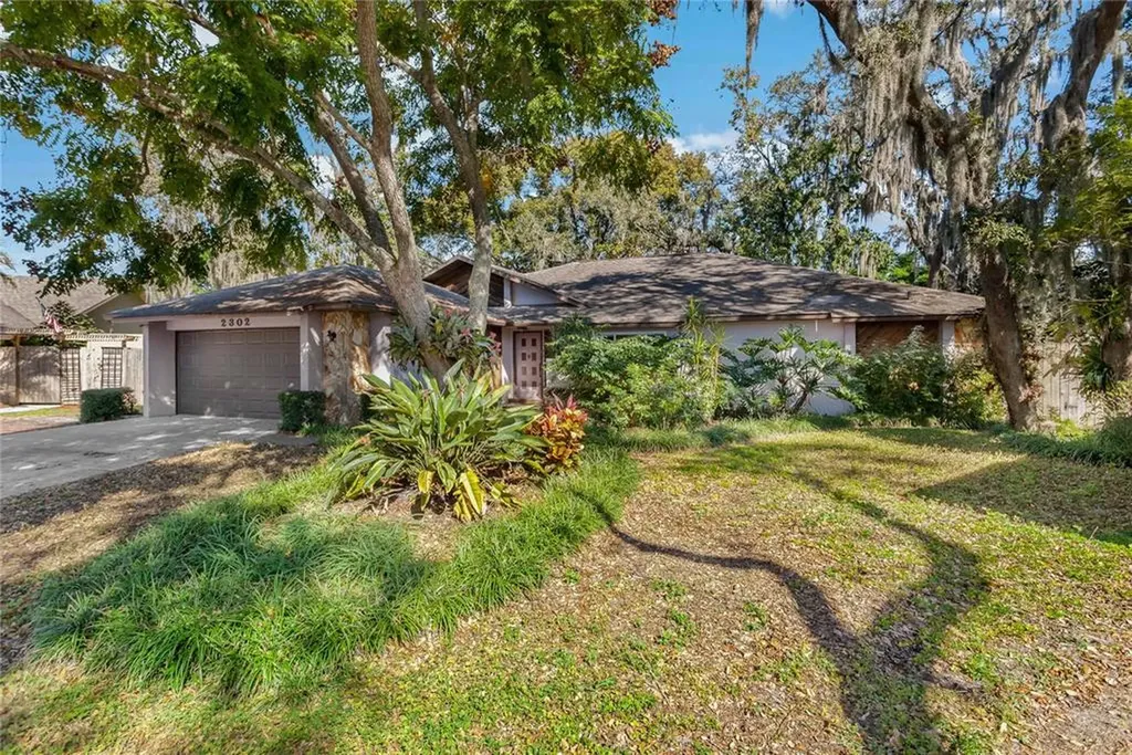 2302 Sprucewood Lane Plant City FL 33563
