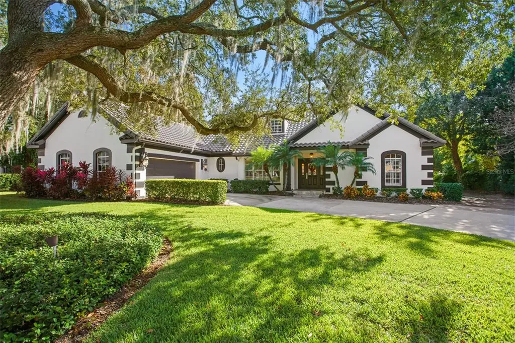 9034 Crichton Wood Drive Orlando FL 32819