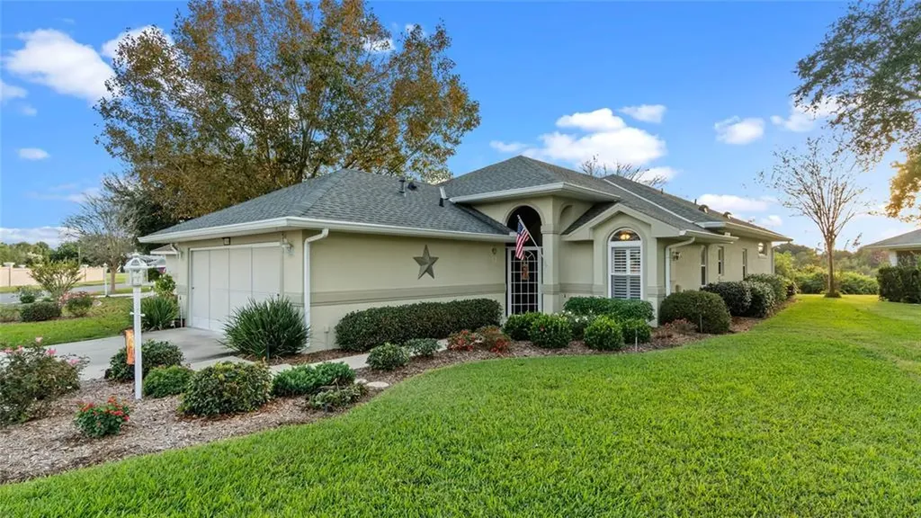21648 King Henry Avenue Leesburg FL 34748