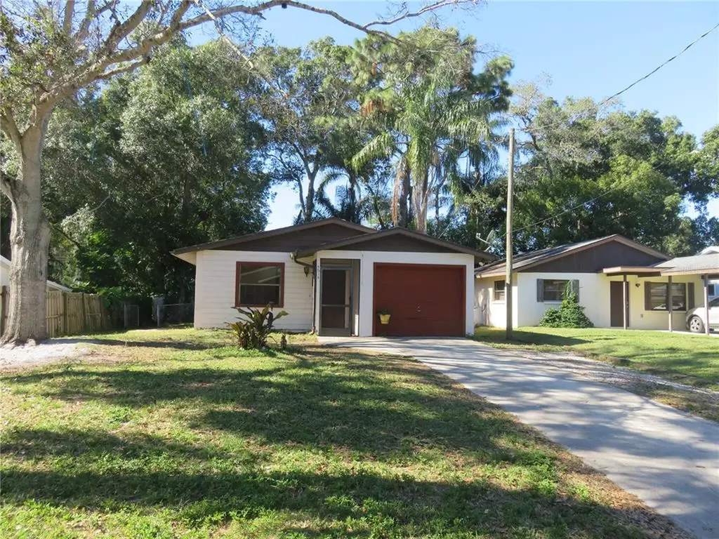4614 Violet Avenue Sarasota FL 34233