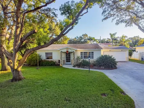 273 Catalan Boulevard NE St Petersburg FL 33704