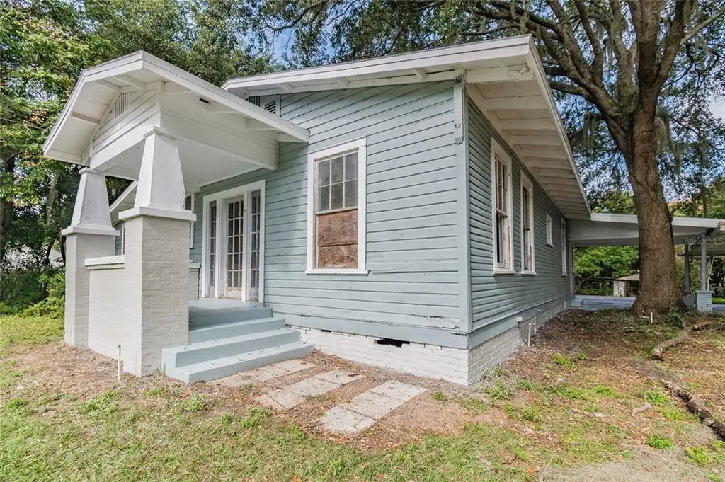 1208 Bonaire Drive Leesburg FL 34748