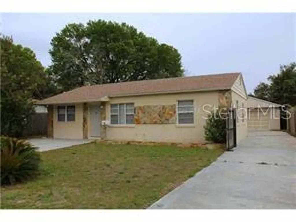 9511 N Dartmouth Avenue Tampa FL 33612