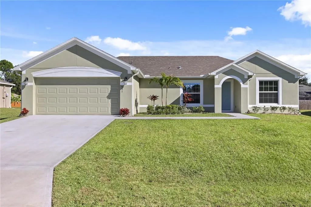 931 Braddock Avenue SE Palm Bay FL 32909