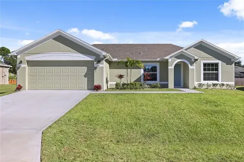 931 Braddock Avenue SE Palm Bay FL 32909
