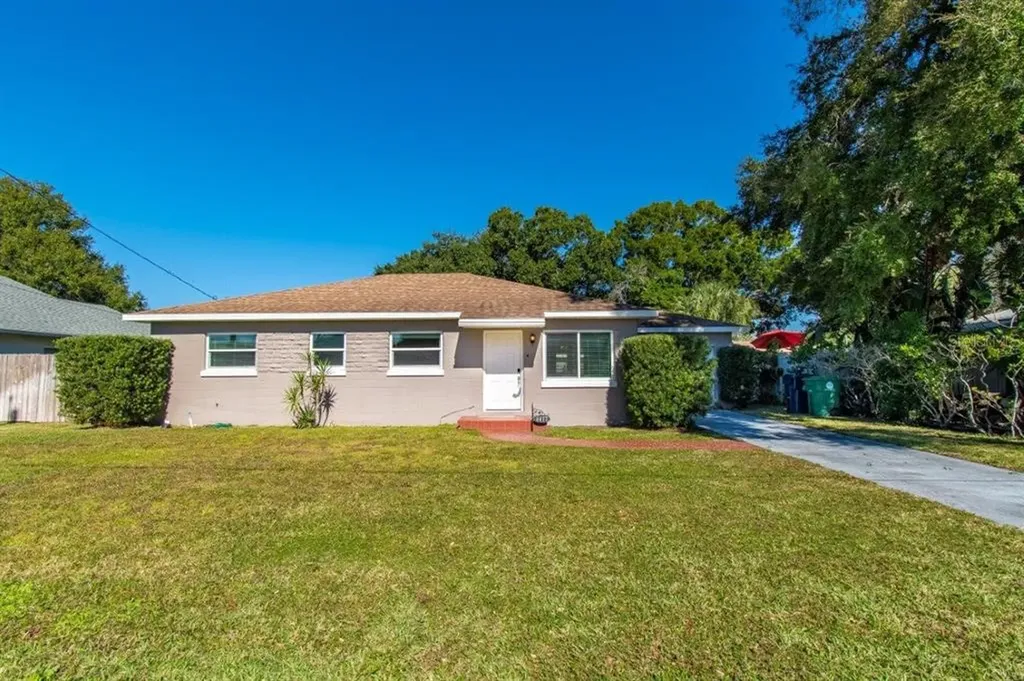 4417 W Bay Court Avenue Tampa FL 33611