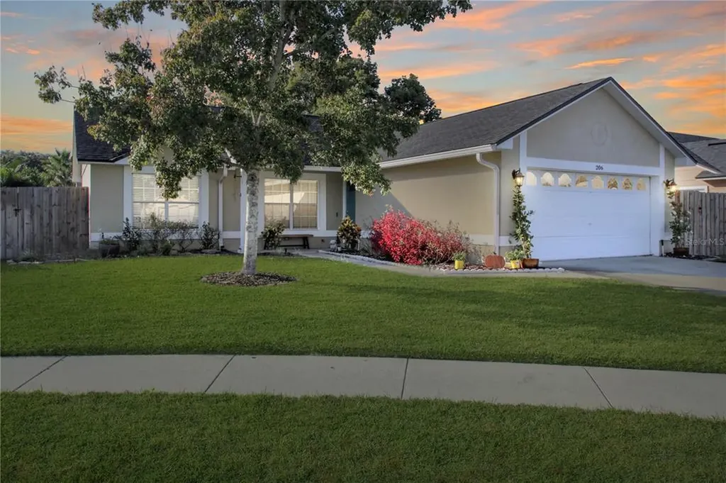 206 S Hampton Court Sanford FL 32773