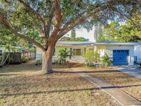 775 63rd Avenue S St Petersburg FL 33705
