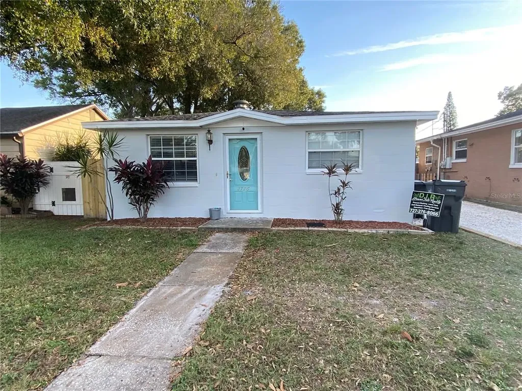 2776 41st Avenue N St Petersburg FL 33714