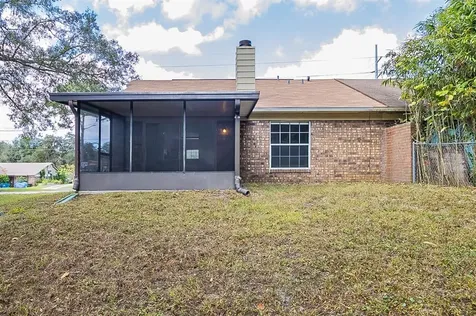 1645 S High Street Deland FL 32720