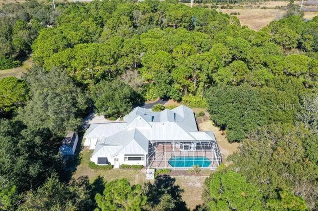1422 Ranchero Drive Sarasota FL 34240