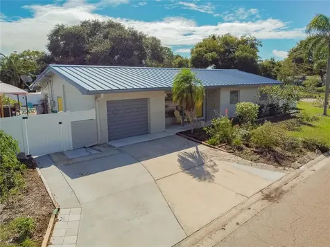 6338 6th Avenue S St Petersburg FL 33707