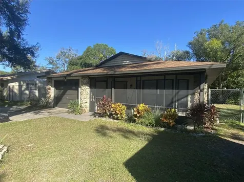 916 N New Hampshire Avenue Tavares FL 32778
