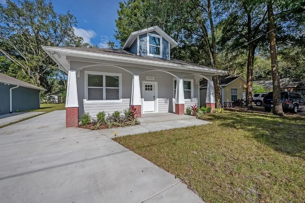 2026 E New Orleans Avenue Tampa FL 33610
