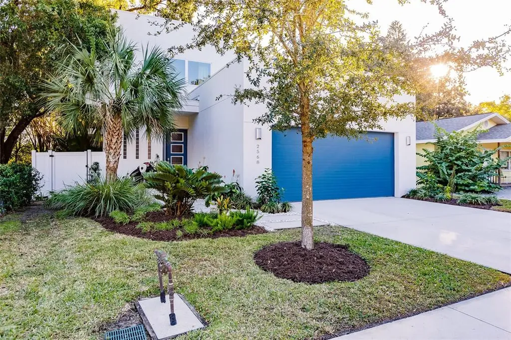 2568 Floyd Street Sarasota FL 34239