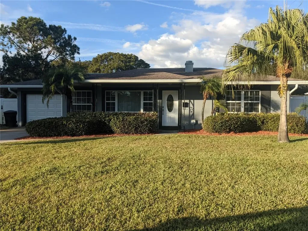 5245 34th Avenue N St Petersburg FL 33710