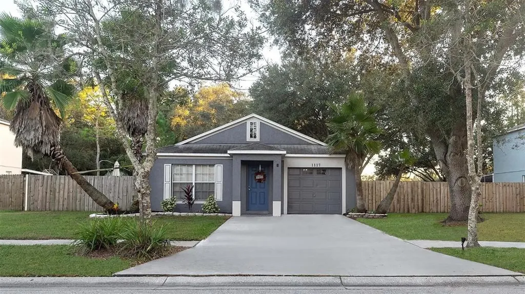 1117 Lake Shore Ranch Drive Seffner FL 33584