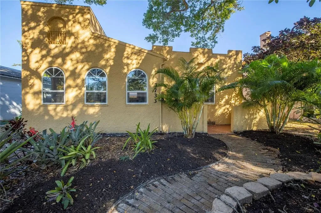 3733 3rd Avenue N St Petersburg FL 33713