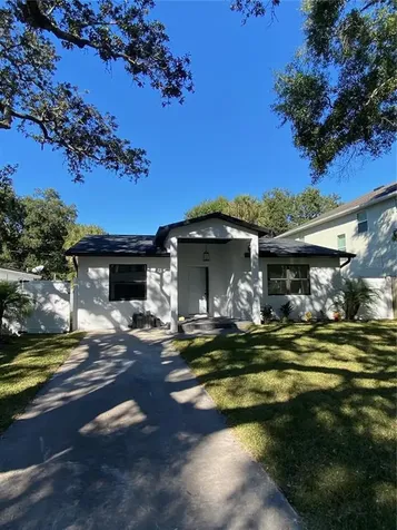 3213 W Price Avenue Tampa FL 33611