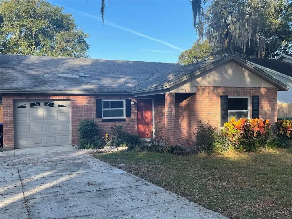 212 Grove Street Orlando FL 32835