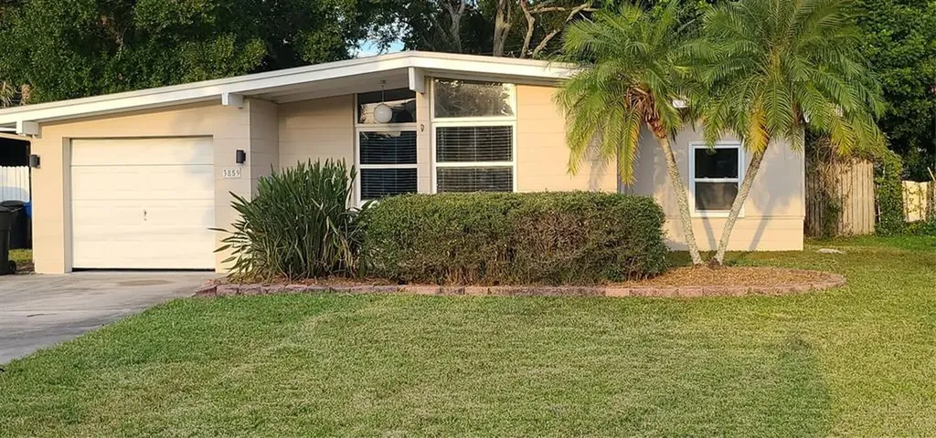 3859 Shore Acres Boulevard NE St Petersburg FL 33703