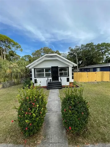 2340 10th Street S St Petersburg FL 33705