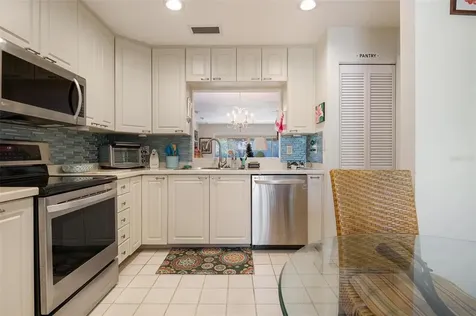 5312 Charmes Sarasota FL 34235