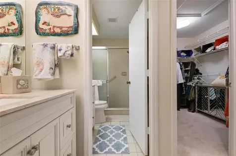 5312 Charmes Sarasota FL 34235