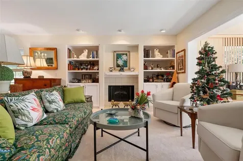 5312 Charmes Sarasota FL 34235