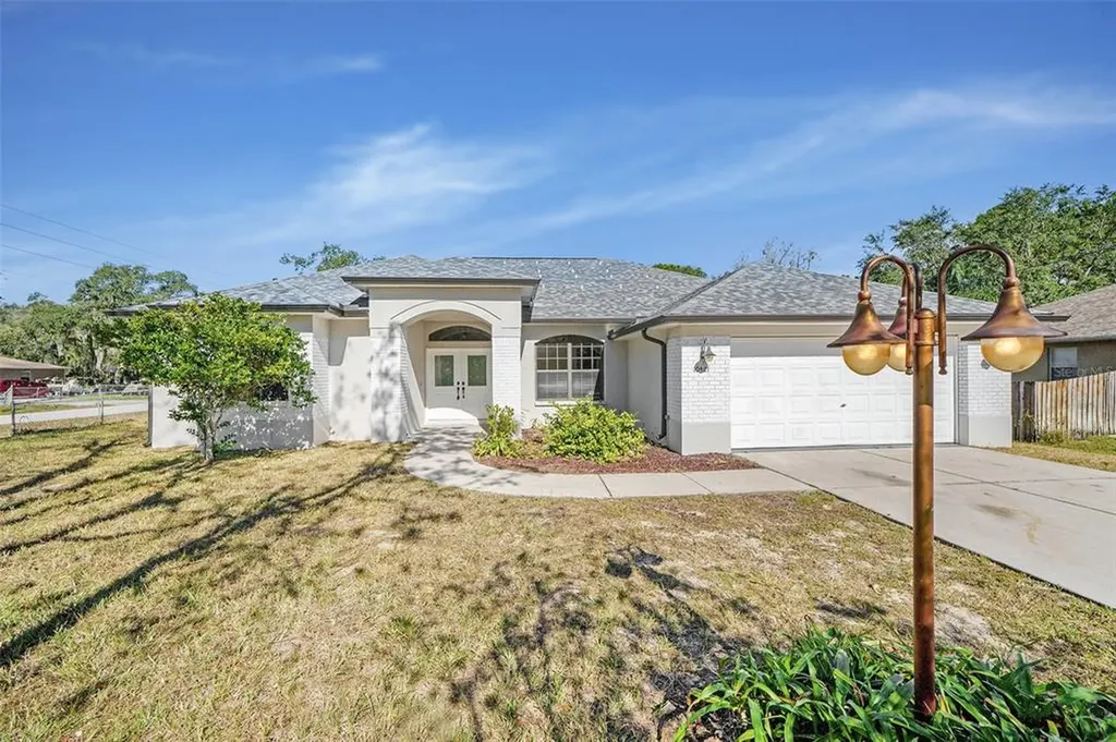 10421 Canary Avenue Weeki Wachee FL 34613