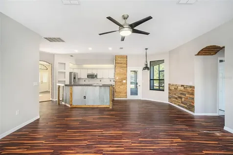 10421 Canary Avenue Weeki Wachee FL 34613