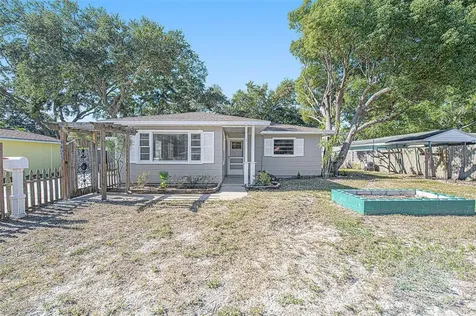 1124 Robinson Drive N St Petersburg FL 33710