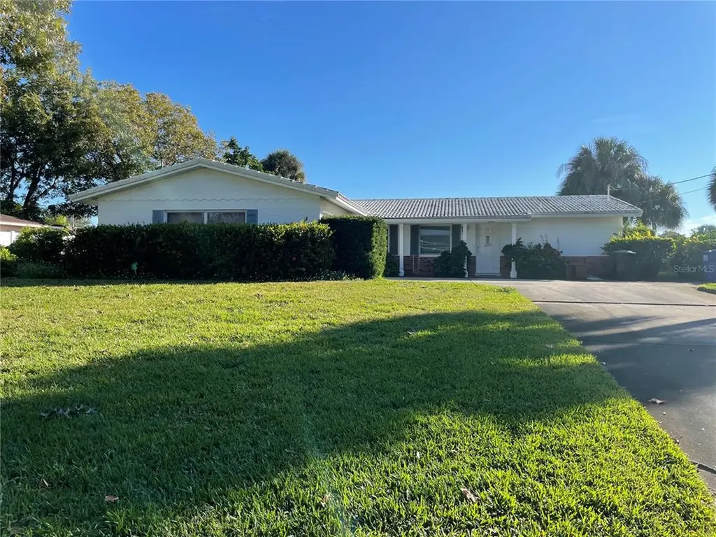 4155 10th Street NE St Petersburg FL 33703