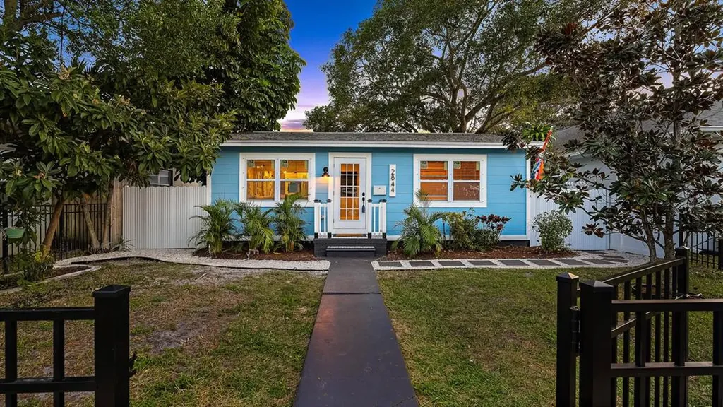 2844 4th Avenue S St Petersburg FL 33712