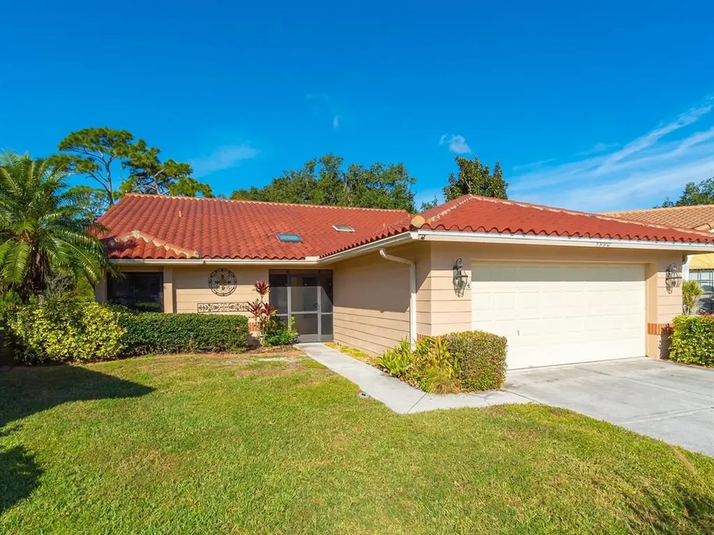 5990 Rachele Drive Sarasota FL 34243