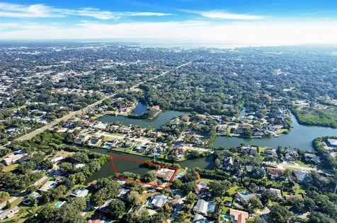 1679 Oak Park Drive E Clearwater FL 33764
