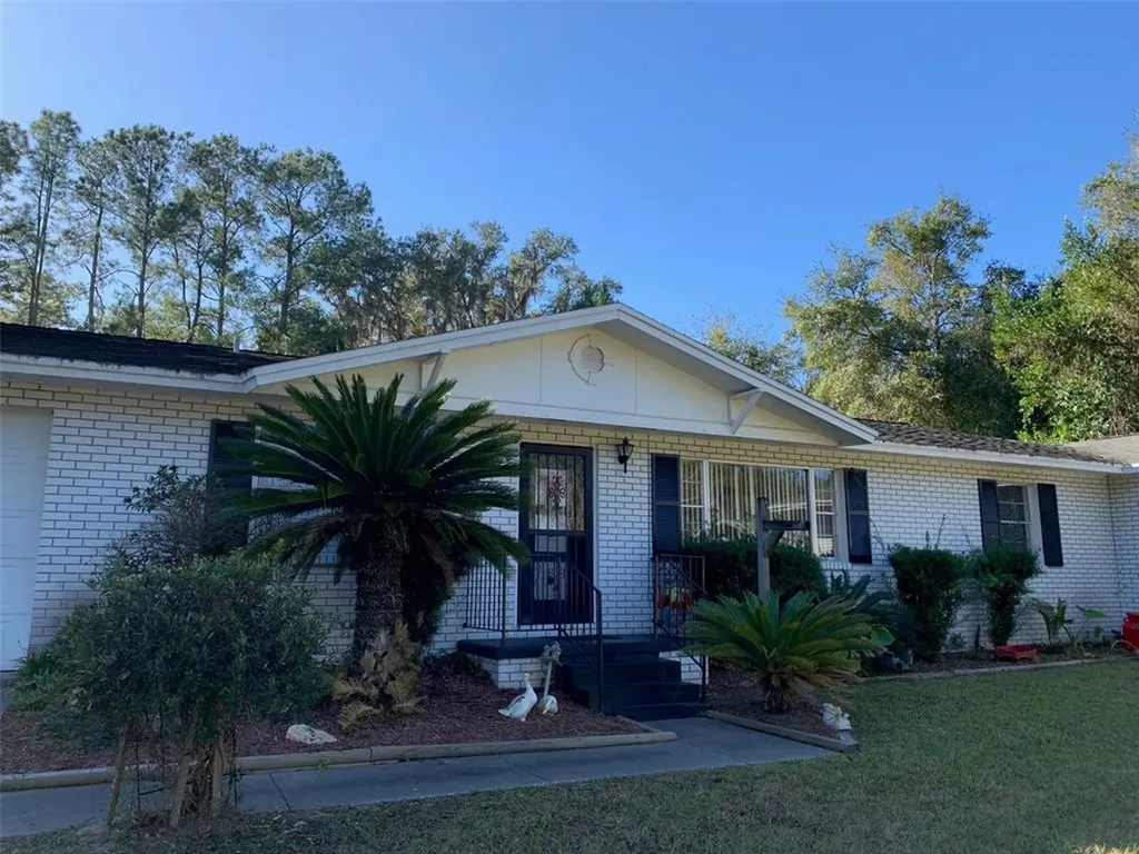 17517 W Newberry Road Newberry FL 32669