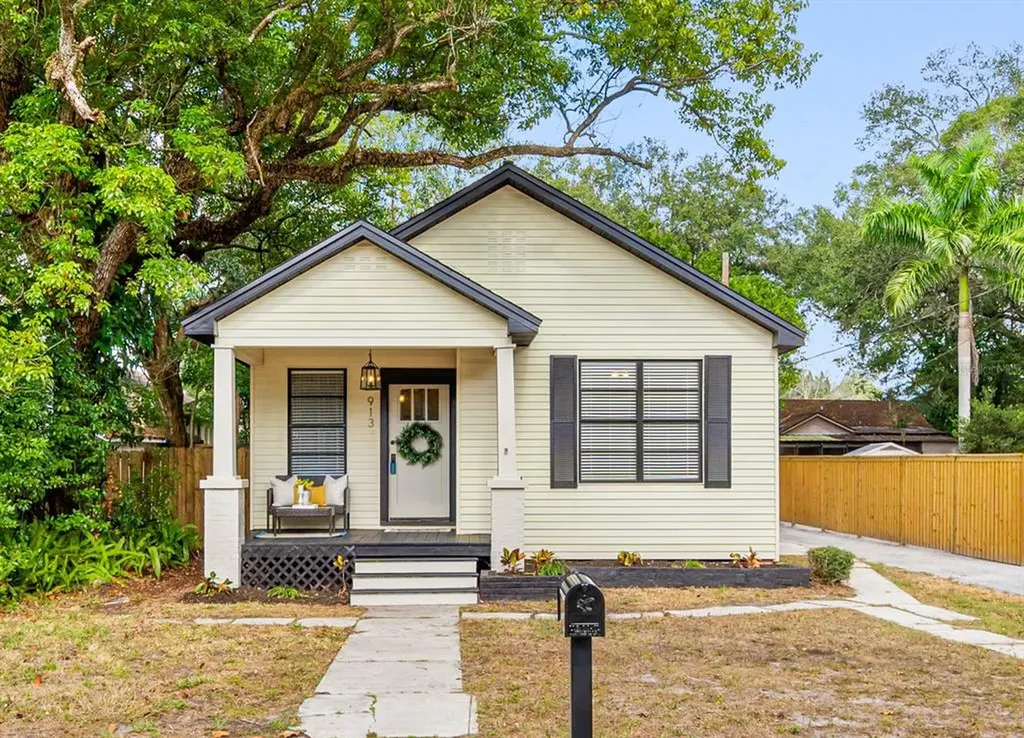 913 W Idlewild Avenue Tampa FL 33604