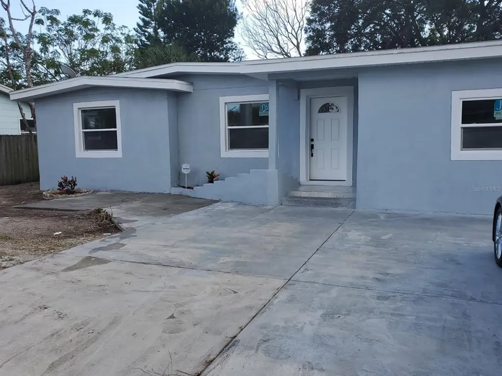 4934 11th Avenue S Gulfport FL 33707