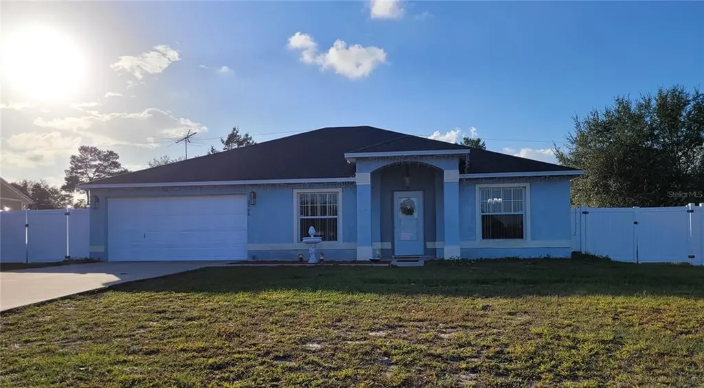 2908 Courtland Boulevard Deltona FL 32738