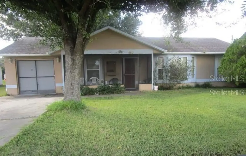 612 Deauville Court Kissimmee FL 34758