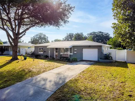 5330 26th Avenue N St Petersburg FL 33710