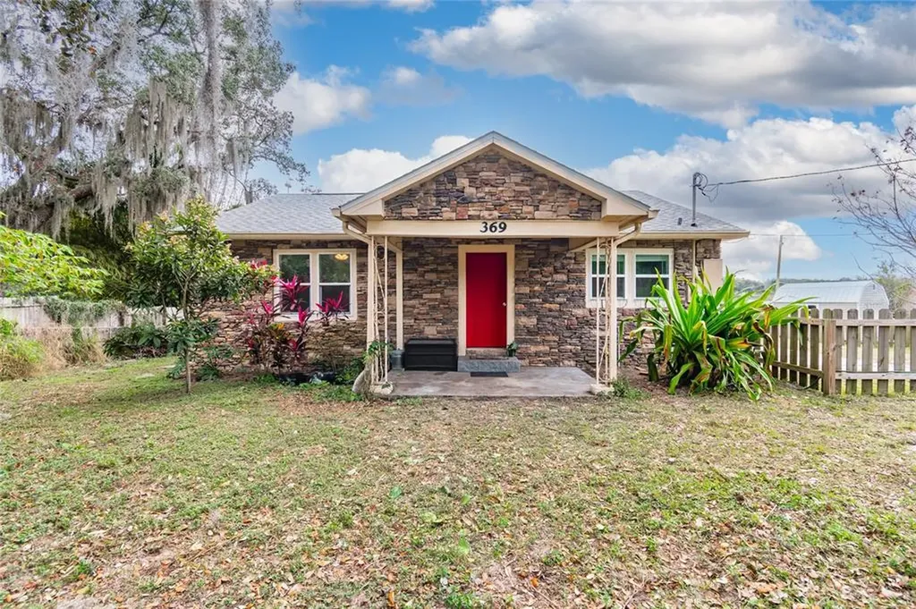 369 Bluff Lake Road Mascotte FL 34753