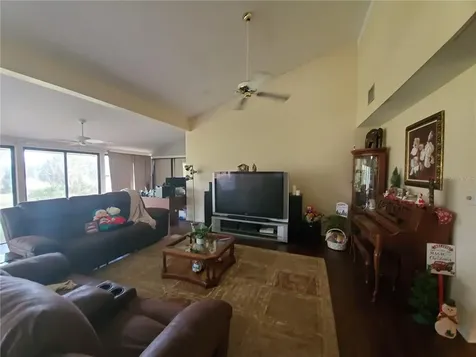 74 Nottingham Way Haines City FL 33844