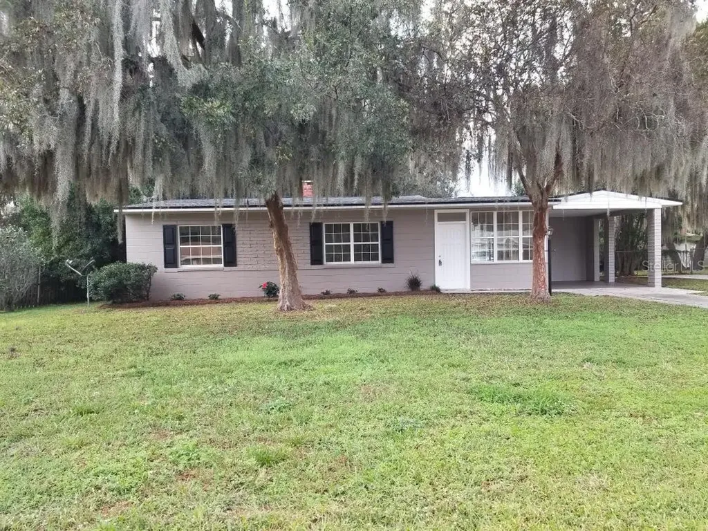 805 Lee Street Leesburg FL 34748