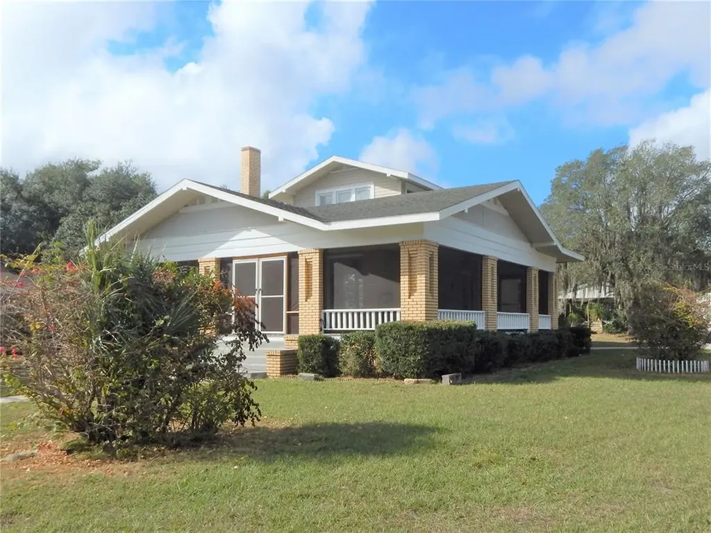 4 S Lakeshore Boulevard Lake Wales FL 33853