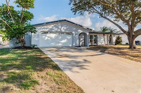 2211 39th Street W Bradenton FL 34205