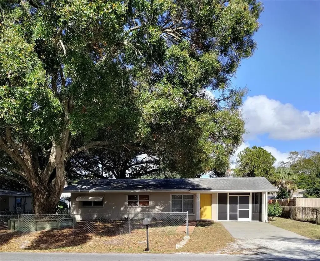 2633 Herwald Street Sarasota FL 34231