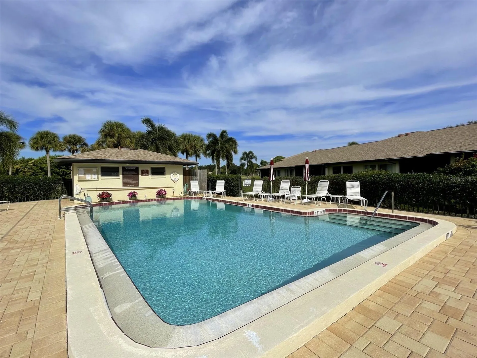 4648 Longwater Chase Sarasota FL 34235