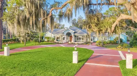 32850 Lakeshore Drive Tavares FL 32778